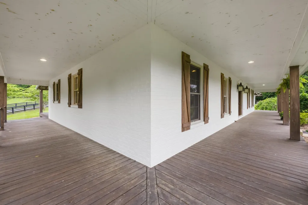 17412 Forkland Road Gravel Switch KY 40328