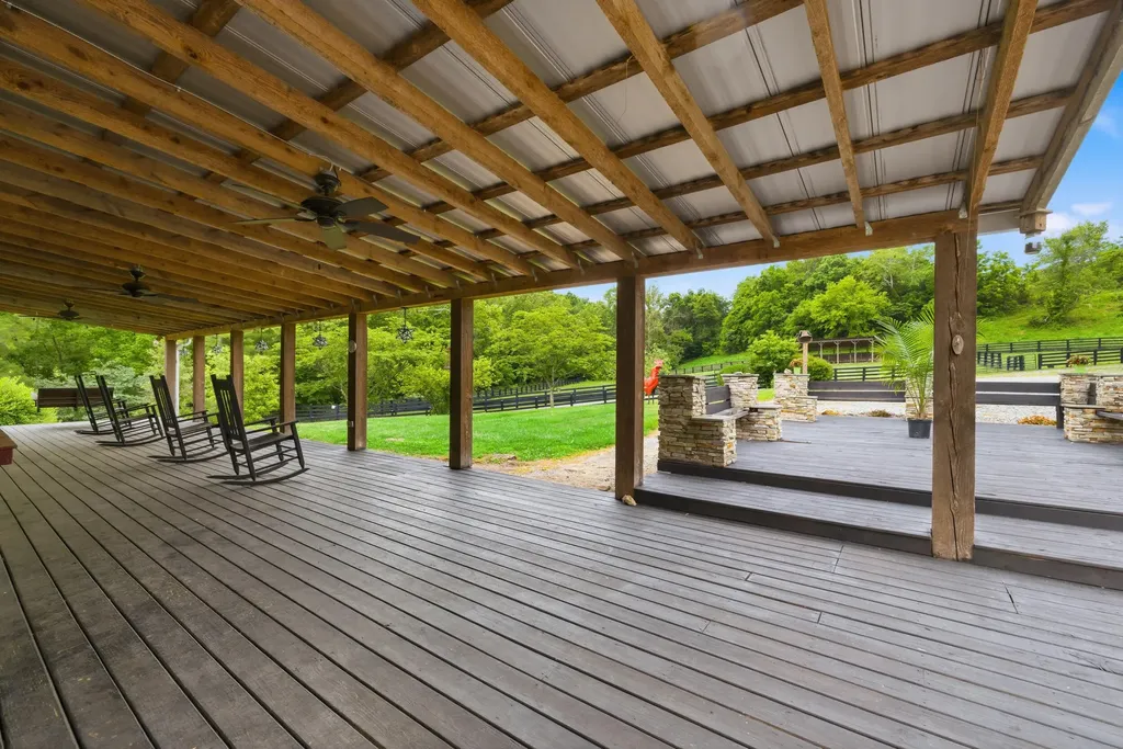 17412 Forkland Road Gravel Switch KY 40328