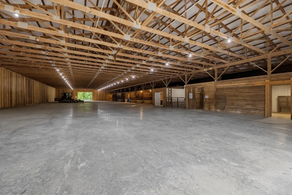 17412 Forkland Road Gravel Switch KY 40328