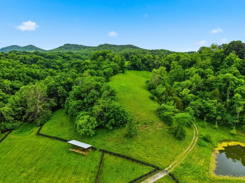 17412 Forkland Road Gravel Switch KY 40328