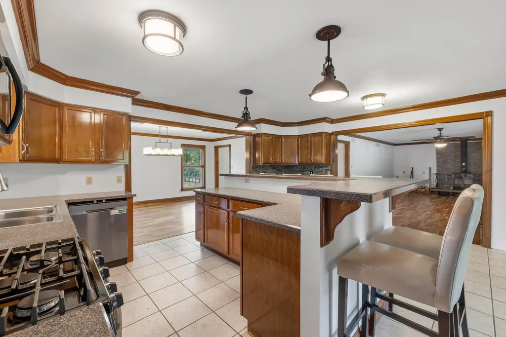 17412 Forkland Road Gravel Switch KY 40328