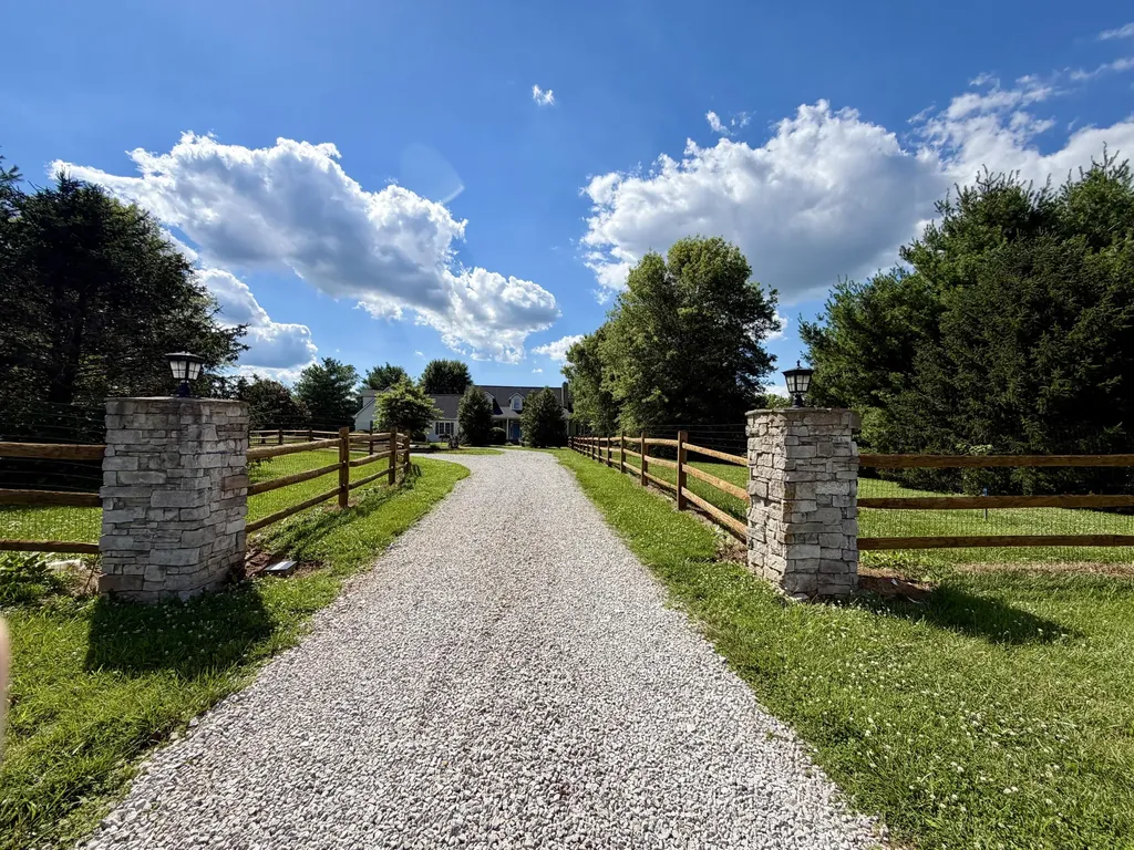 585 Ruddles Mill Cynthiana Road Cynthiana KY 41031