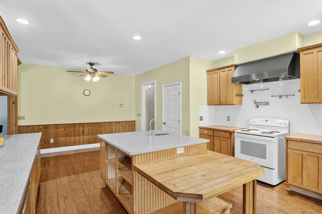 585 Ruddles Mill Cynthiana Road Cynthiana KY 41031