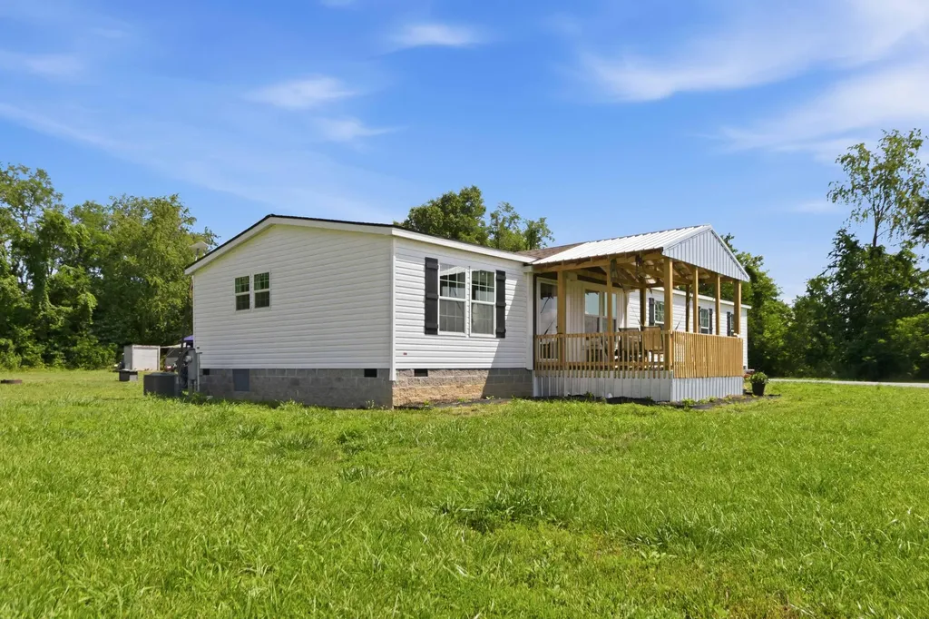 1381 Cowan Road Stanford KY 40484