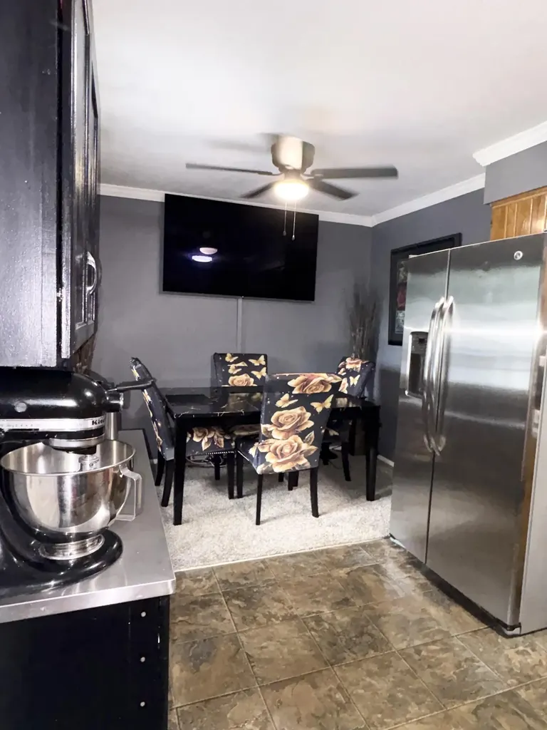 5701 Revere Drive Louisville KY 40218