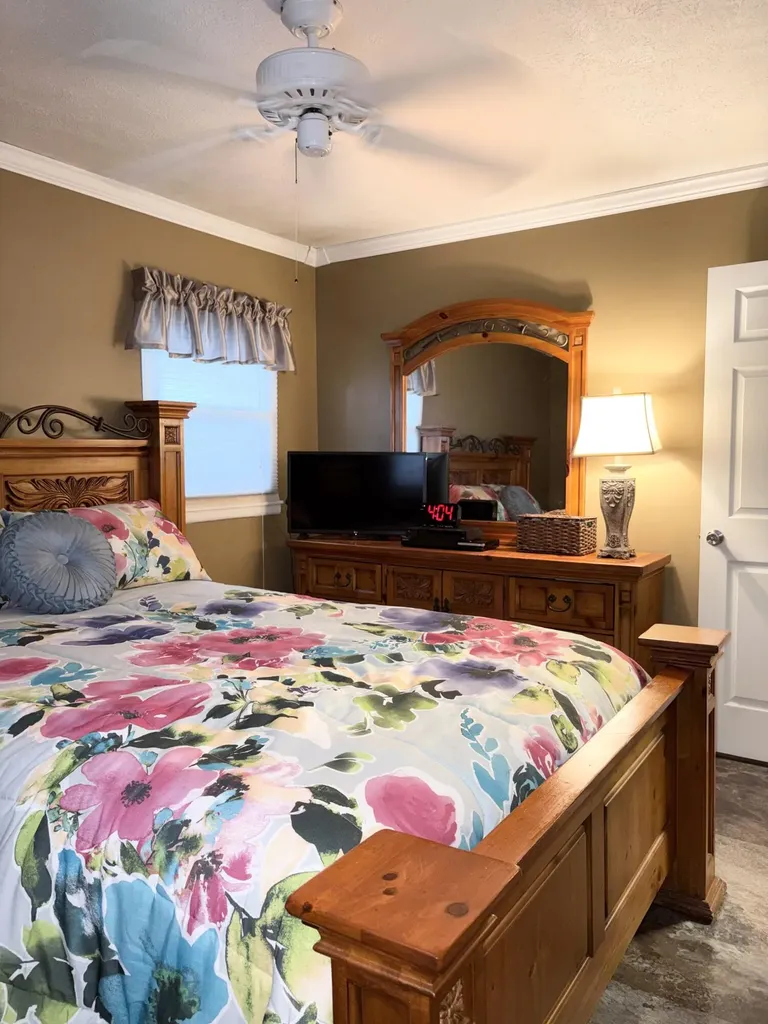 5701 Revere Drive Louisville KY 40218