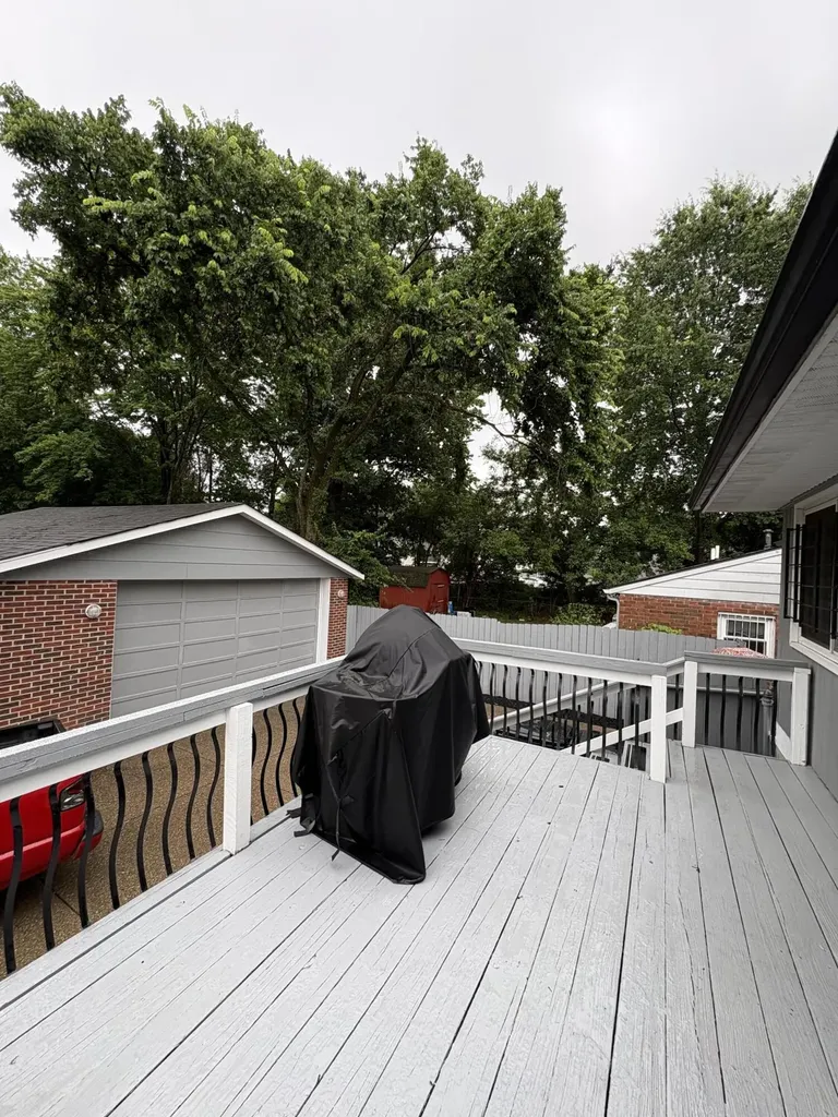 5701 Revere Drive Louisville KY 40218