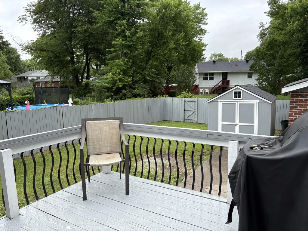 5701 Revere Drive Louisville KY 40218
