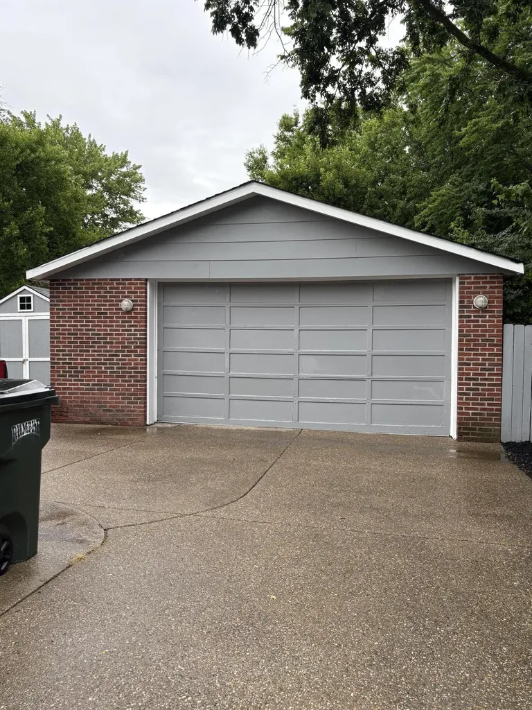 5701 Revere Drive Louisville KY 40218