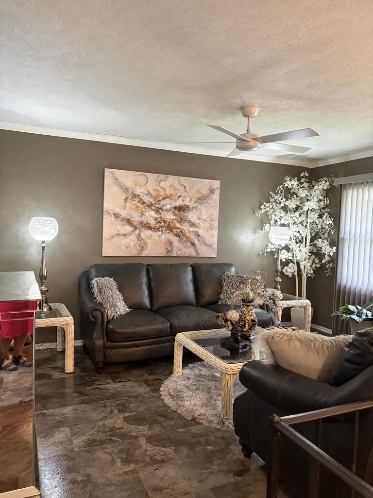 5701 Revere Drive Louisville KY 40218