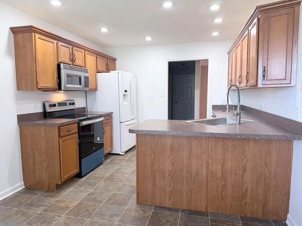 210 Westminster Place Hopkinsville KY 42240