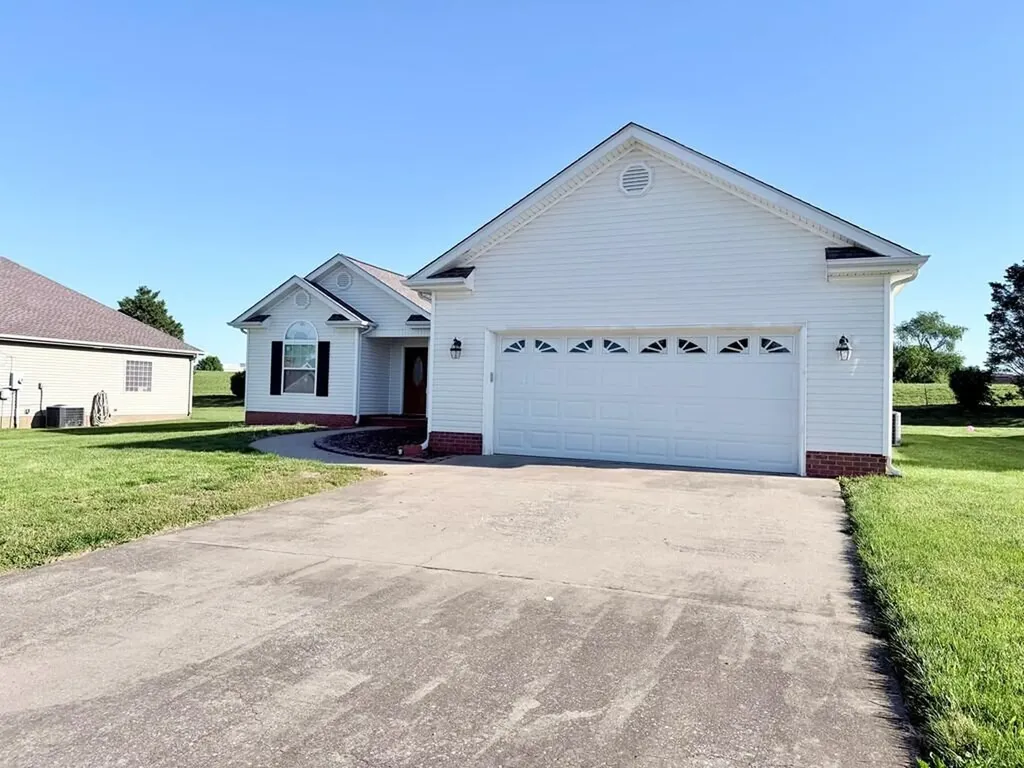 210 Westminster Place Hopkinsville KY 42240