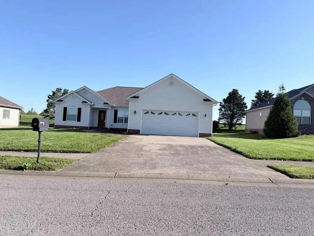 210 Westminster Place Hopkinsville KY 42240