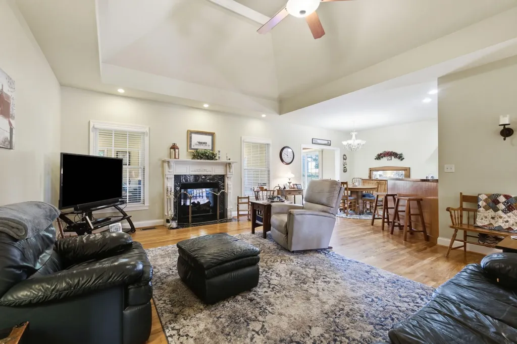 70 Midden Lane Cynthiana KY 41031
