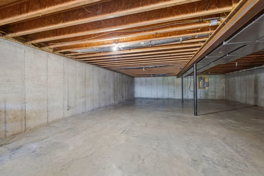 70 Midden Lane Cynthiana KY 41031