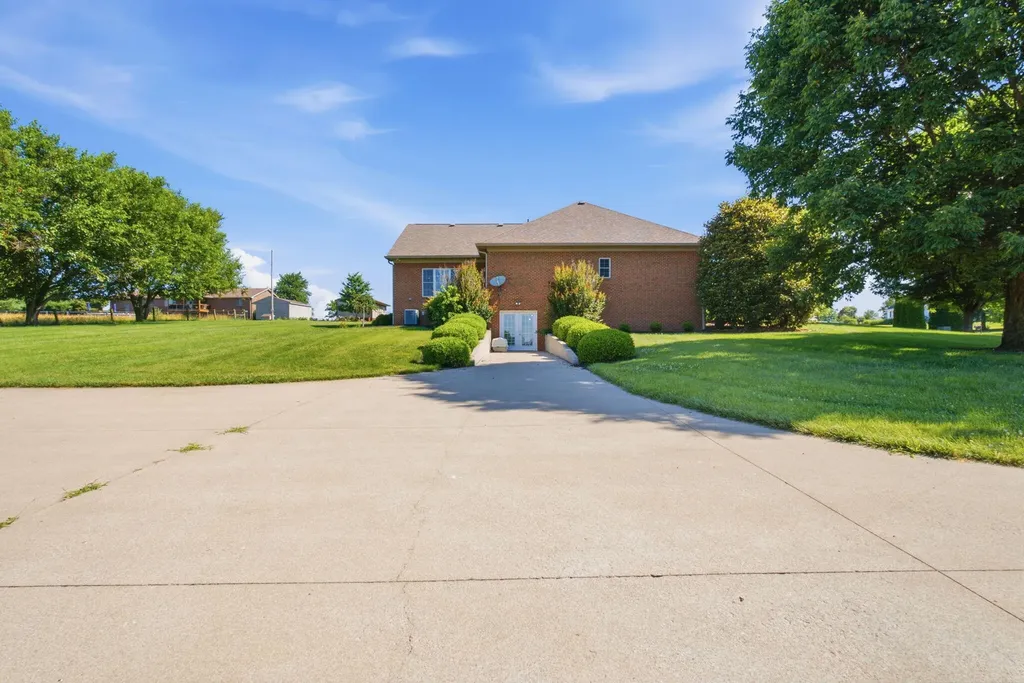 70 Midden Lane Cynthiana KY 41031