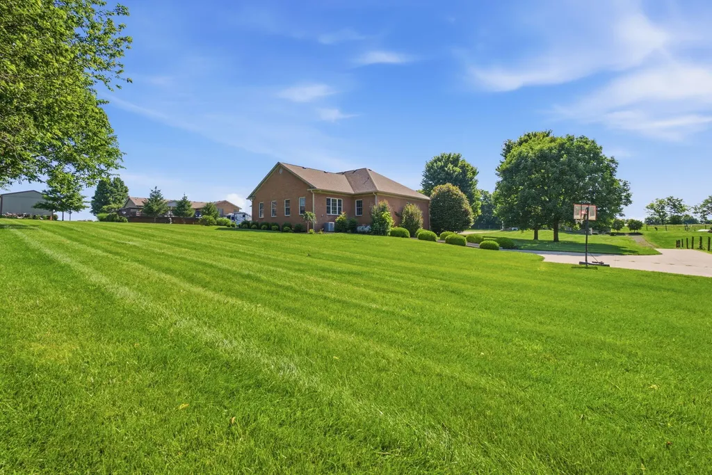 70 Midden Lane Cynthiana KY 41031