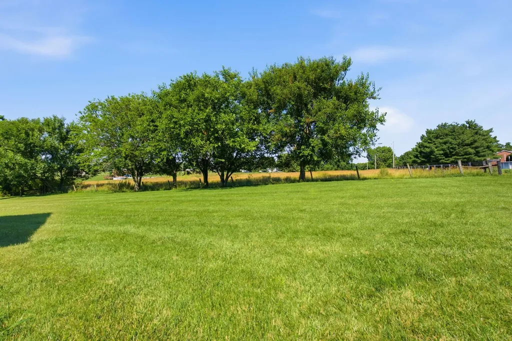 70 Midden Lane Cynthiana KY 41031