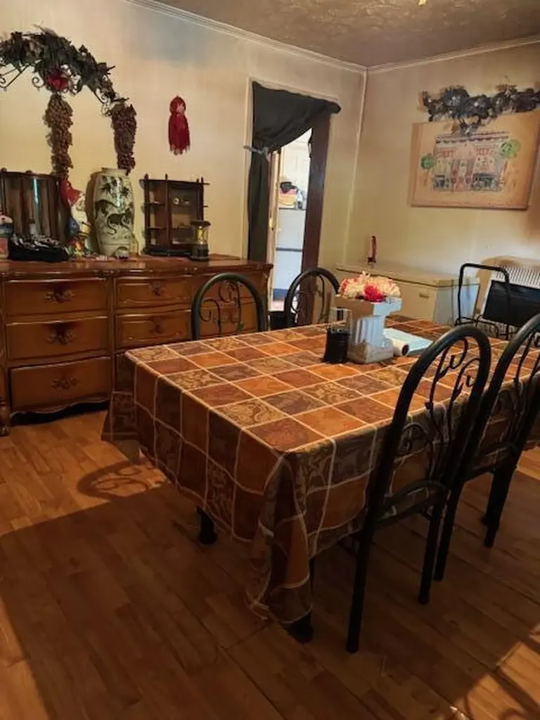 144 N Plum Street Irvine KY 40336