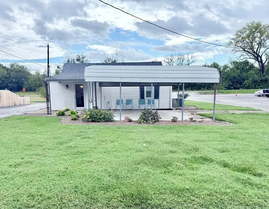 2210 Princeton Road Hopkinsville KY 42240