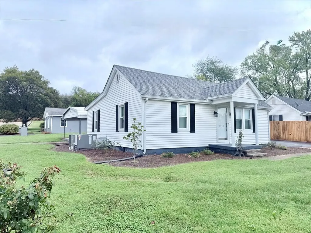 2210 Princeton Road Hopkinsville KY 42240