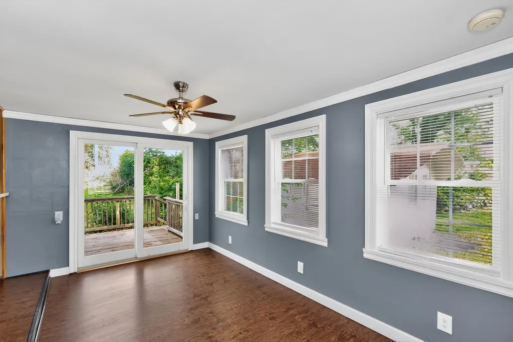 1127 Pine Crest Road Lancaster KY 40444
