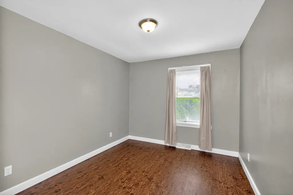 1127 Pine Crest Road Lancaster KY 40444