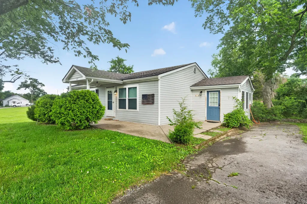 1127 Pine Crest Road Lancaster KY 40444