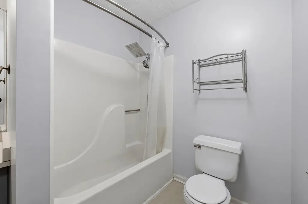 112 Strawberry Lane Nicholasville KY 40356