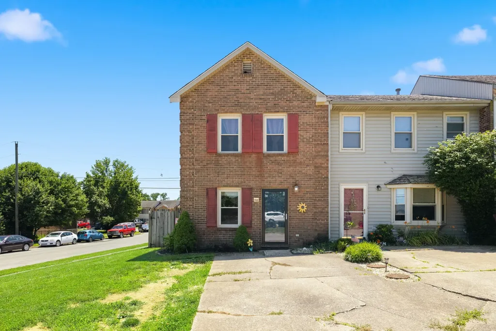 112 Strawberry Lane Nicholasville KY 40356
