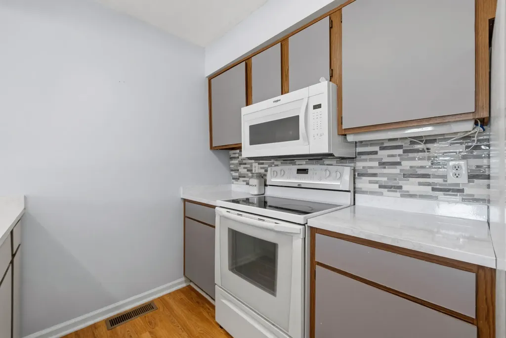 112 Strawberry Lane Nicholasville KY 40356