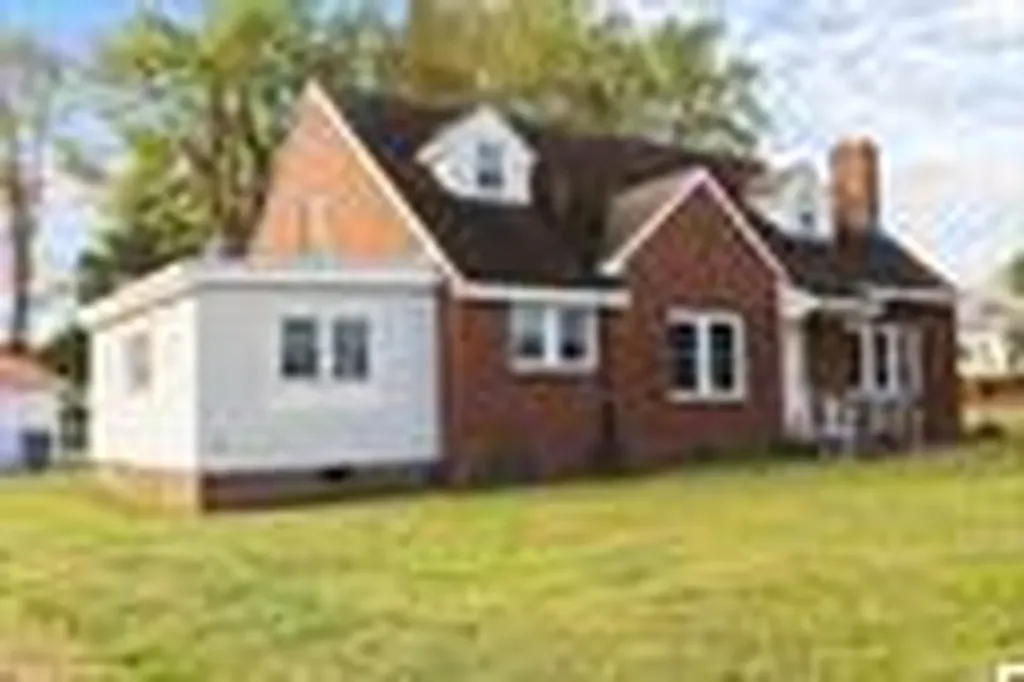 103 E Kentucky Drive La Center KY 42056