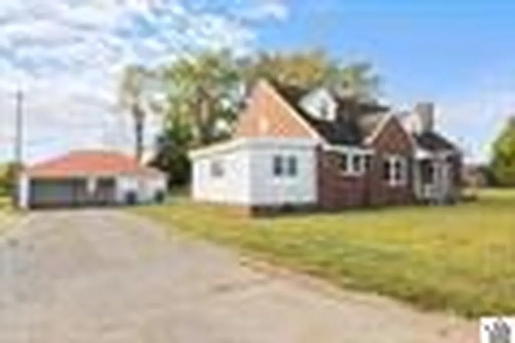 103 E Kentucky Drive La Center KY 42056