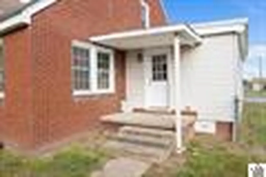 103 E Kentucky Drive La Center KY 42056