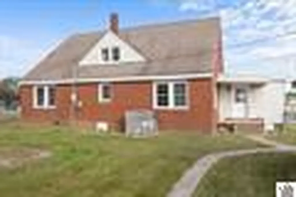 103 E Kentucky Drive La Center KY 42056