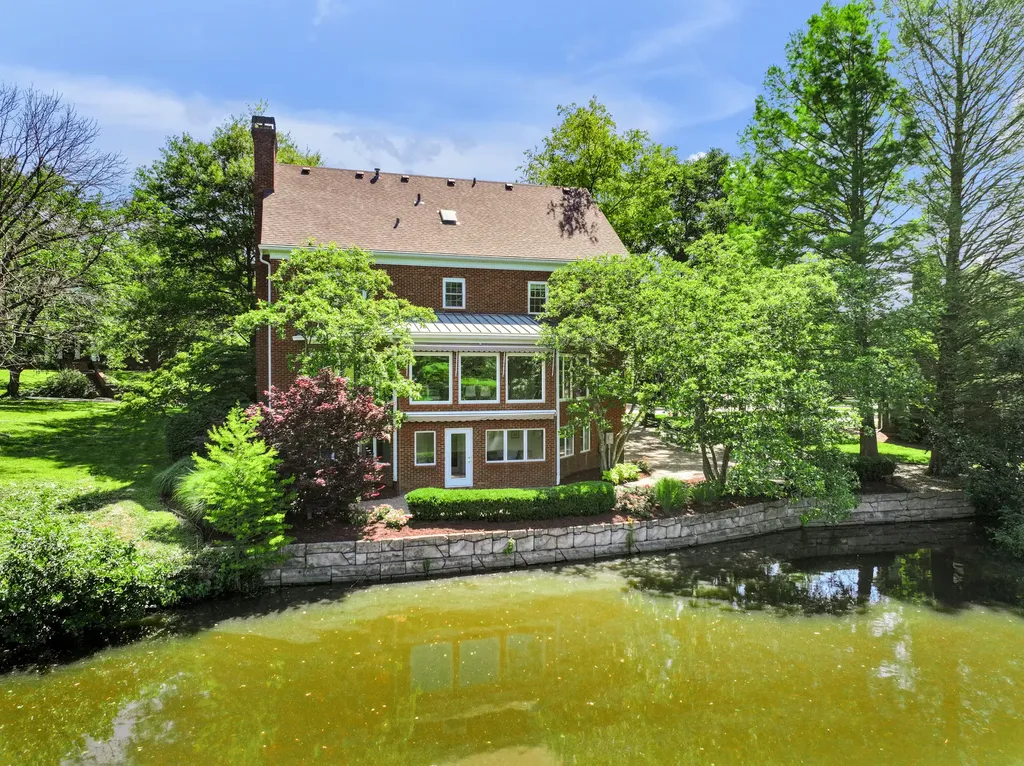 3516 Castlegate Wynd Lexington KY 40502
