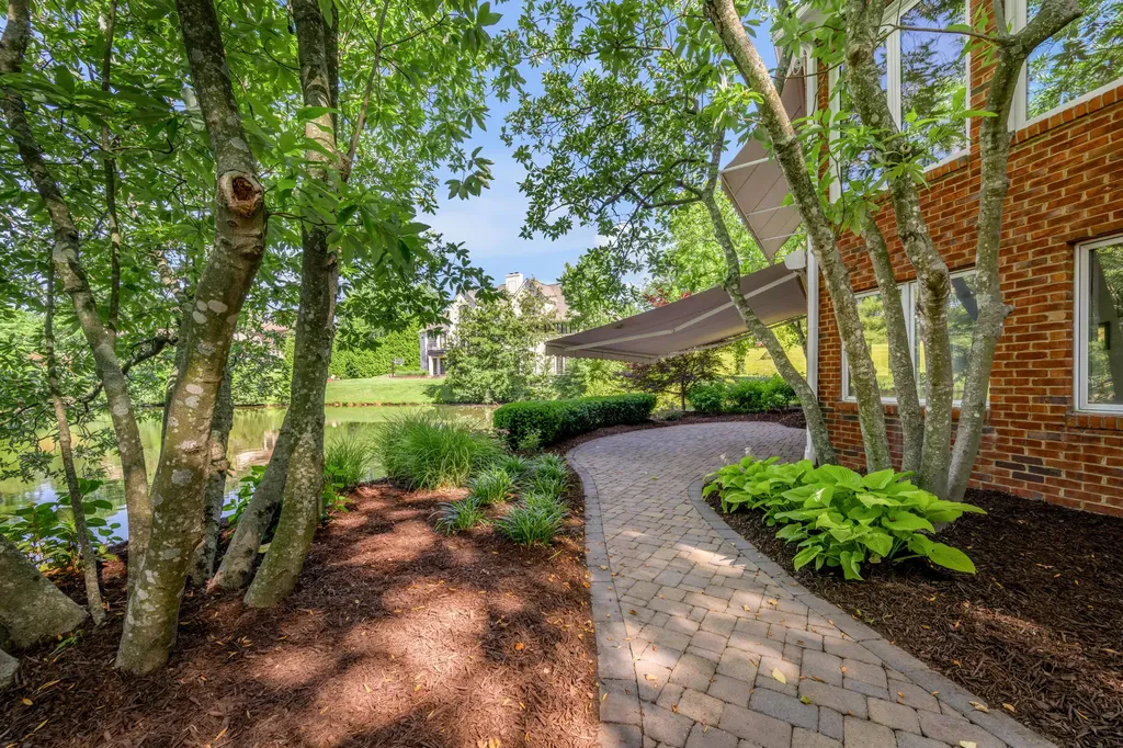 3516 Castlegate Wynd Lexington KY 40502