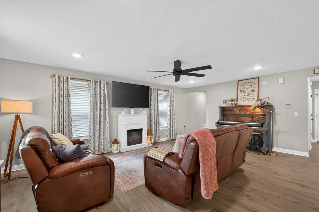 309 Gallahadion Court Winchester KY 40391