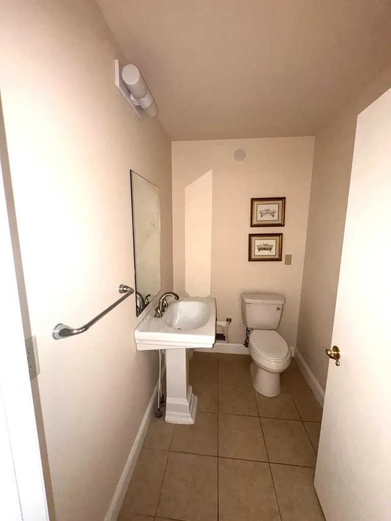 203 E Mount Vernon Street Somerset KY 42501