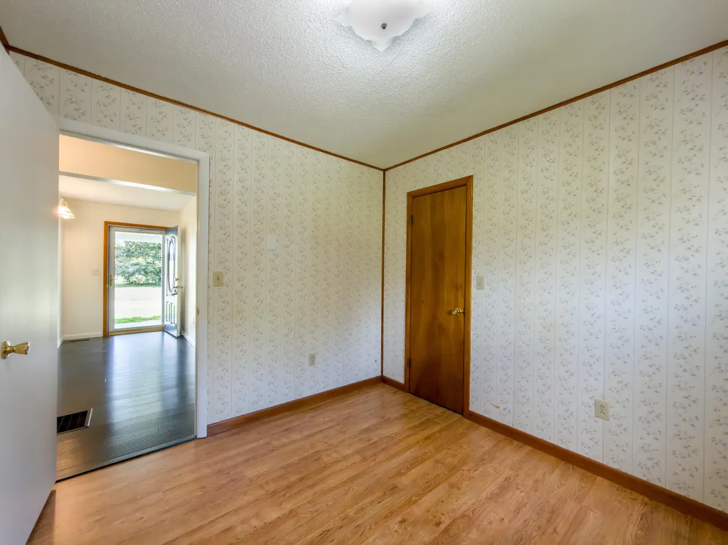 1333 Mount Eden Road Russell Springs KY 42642