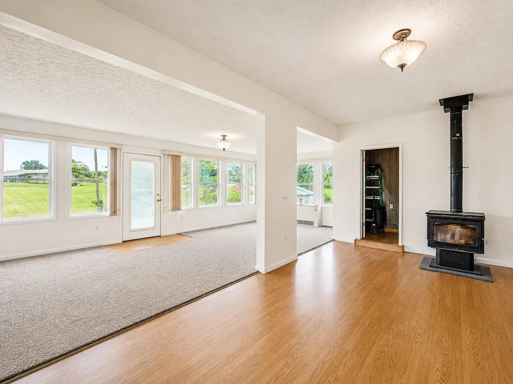 1333 Mount Eden Road Russell Springs KY 42642