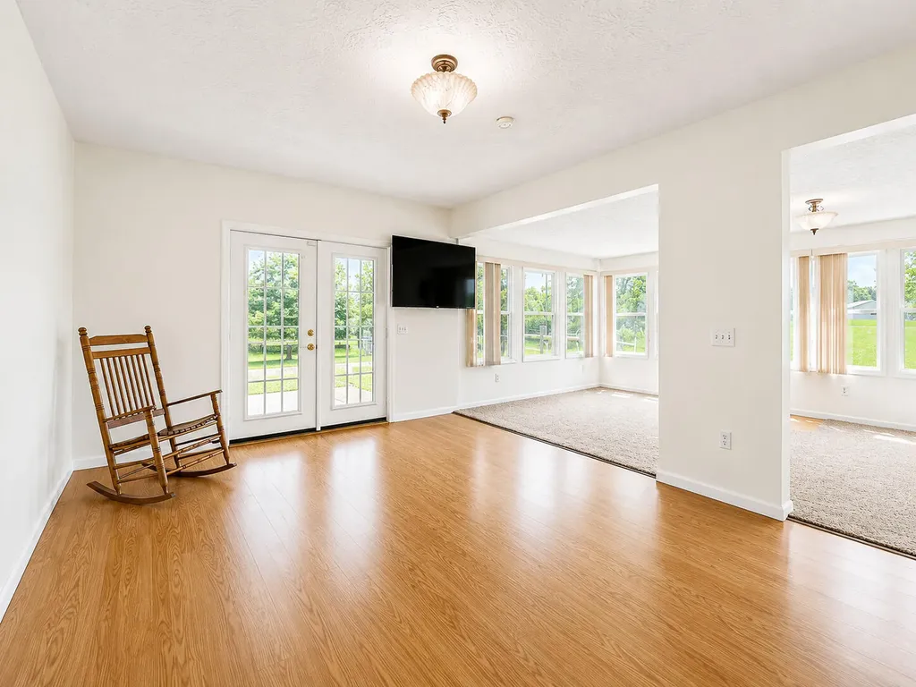 1333 Mount Eden Road Russell Springs KY 42642