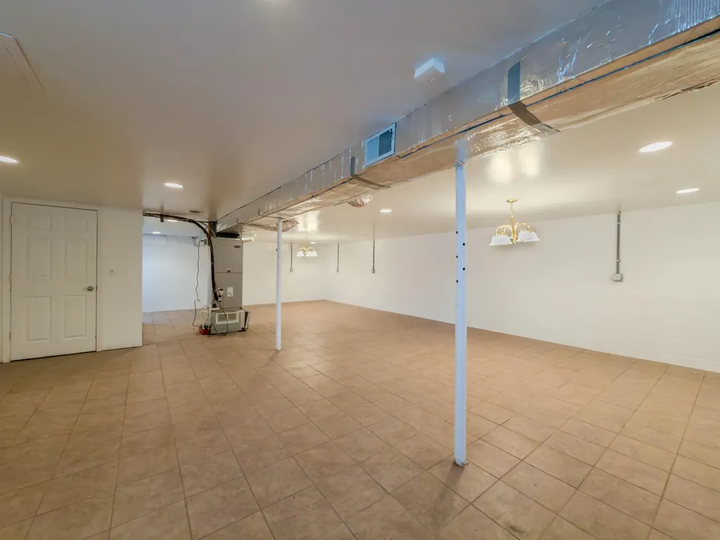 1333 Mount Eden Road Russell Springs KY 42642
