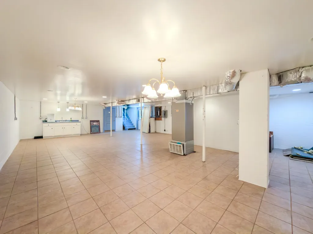 1333 Mount Eden Road Russell Springs KY 42642