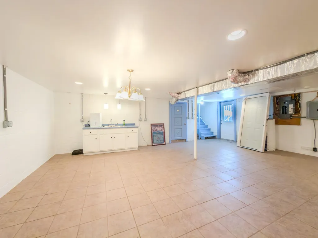 1333 Mount Eden Road Russell Springs KY 42642