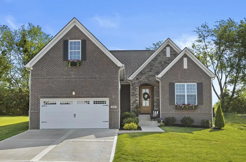 900 Shelburne Way Nicholasville KY 40356
