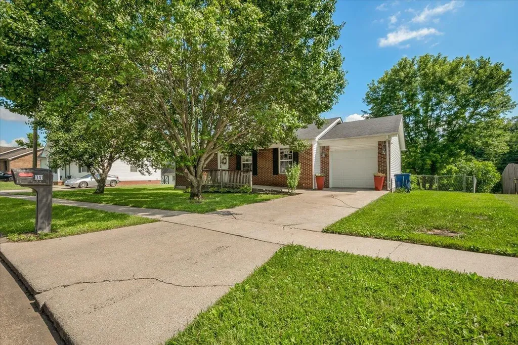 341 Burchwood Drive Berea KY 40403