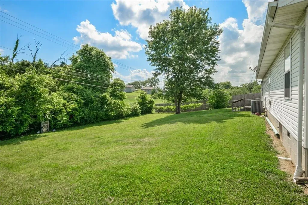 341 Burchwood Drive Berea KY 40403