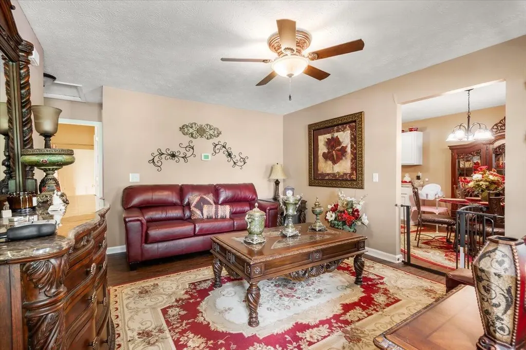341 Burchwood Drive Berea KY 40403