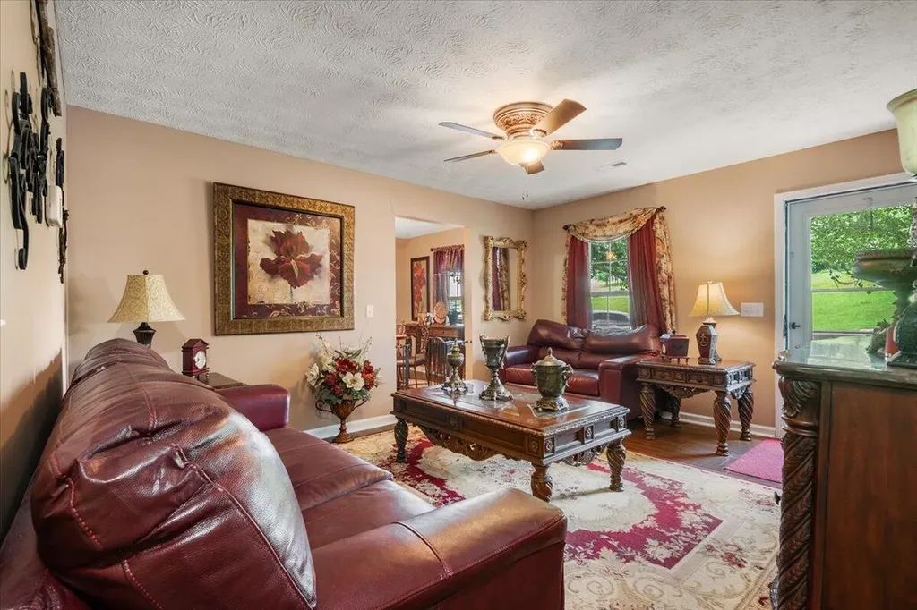 341 Burchwood Drive Berea KY 40403